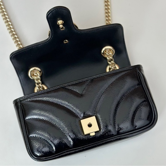 Gucci Marmont Small Black Matelassé Shoulder Bag - Picture 7 of 9